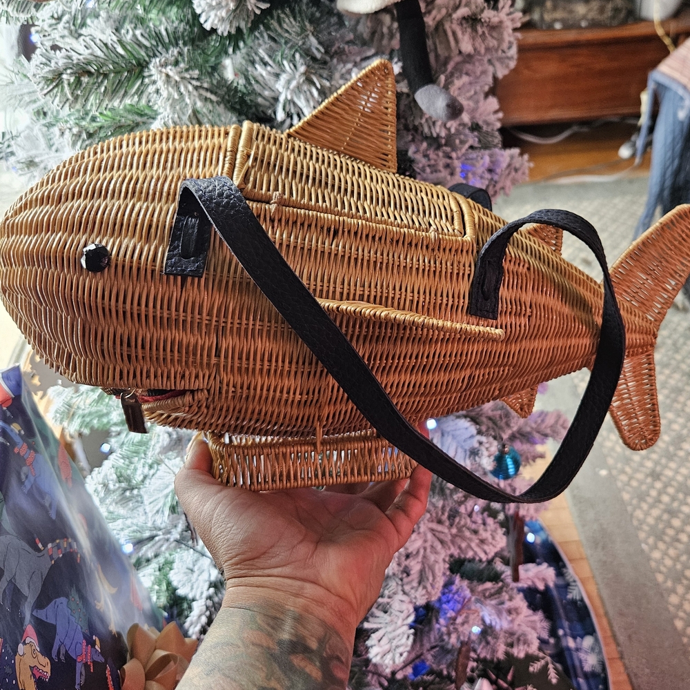 Wicker Darling Marcus Shark Wicker Purse- Tan
